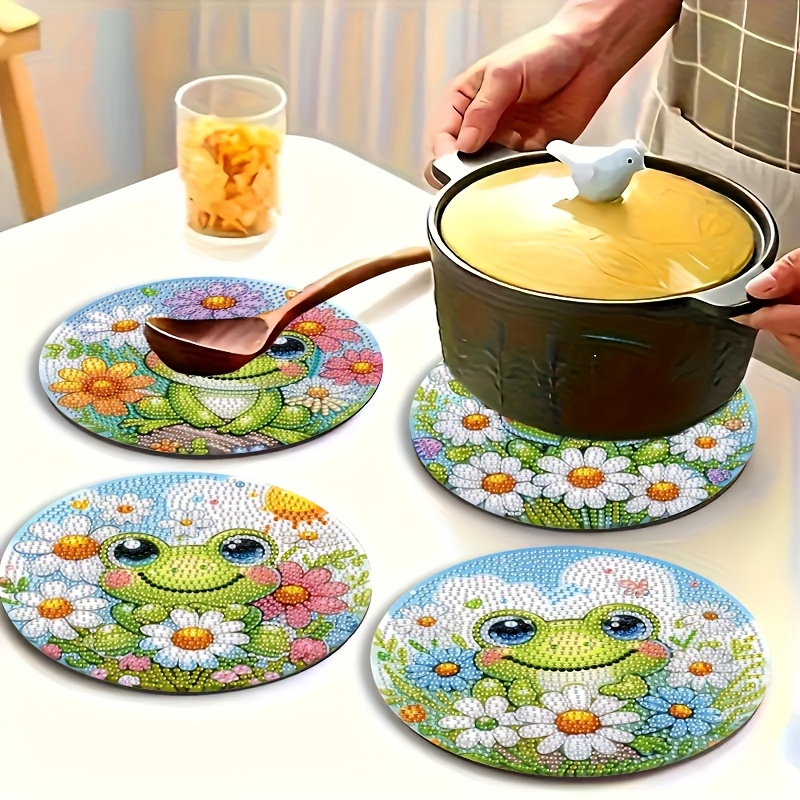 Resin Craft Kit - 4-Piece Frog Patterned Wooden Diamond Dining