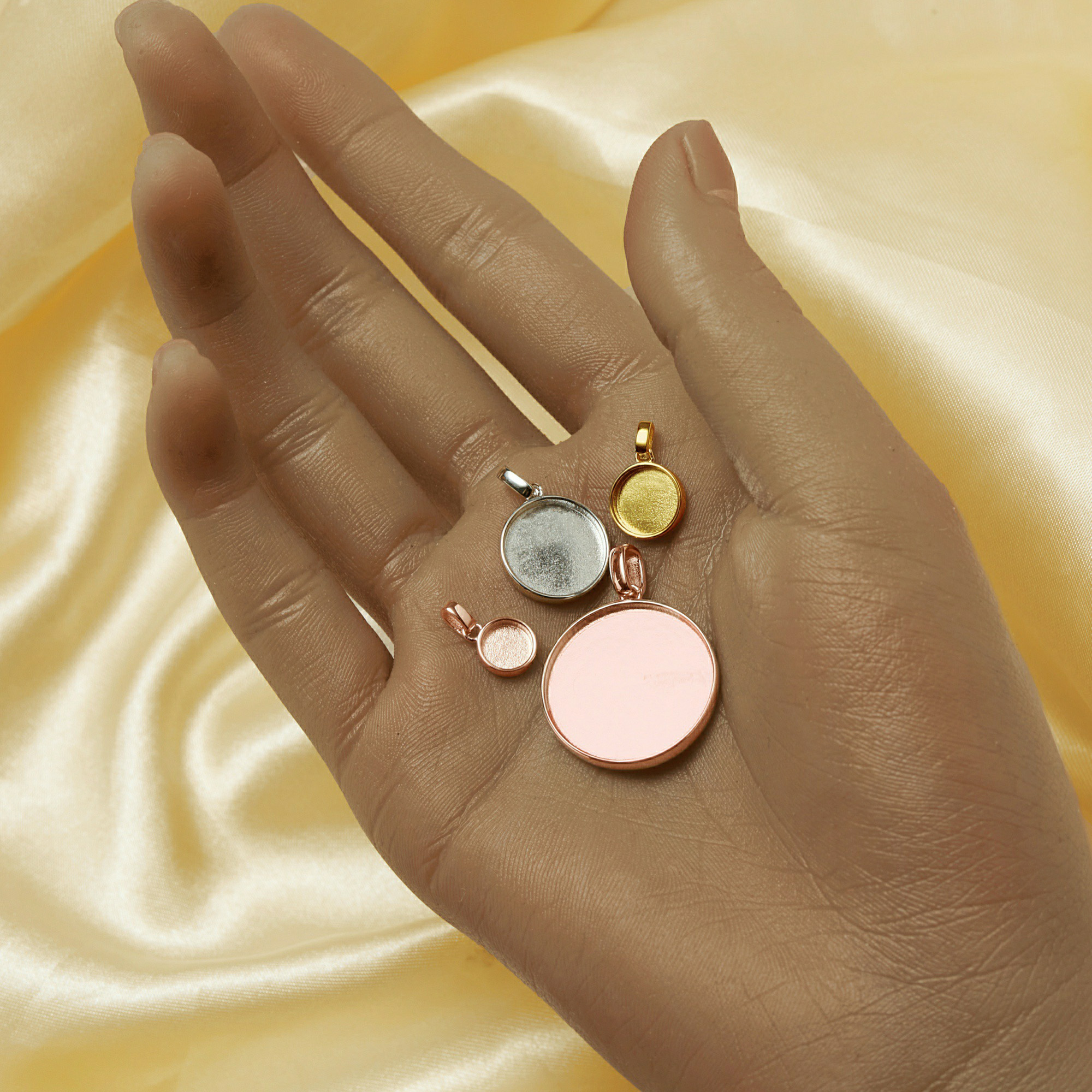 Keepsake Mother Milk Resin Rou - огляд і ціна Bezels Set Pendant